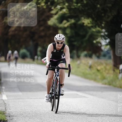 30.08.2026 - Elbe Triathlon Hamburg Michael Burmester http://msf.ph/oto/10070251 30.08.2026 09:53:19 Radfahren 259, 979 meine-sportfotos.de