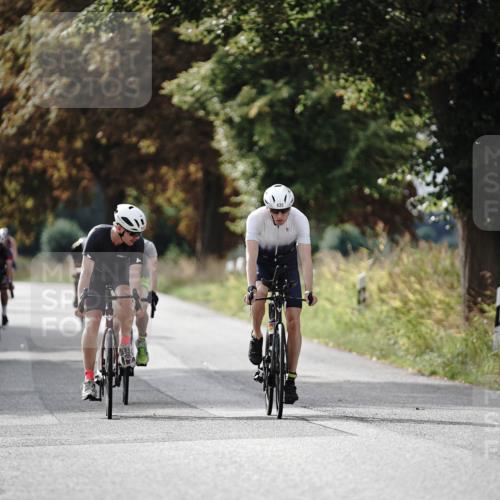 30.08.2026 - Elbe Triathlon Hamburg Michael Burmester http://msf.ph/oto/10070272 30.08.2026 09:53:35 Radfahren 283, 320, 435, 516, 773, 1897 meine-sportfotos.de