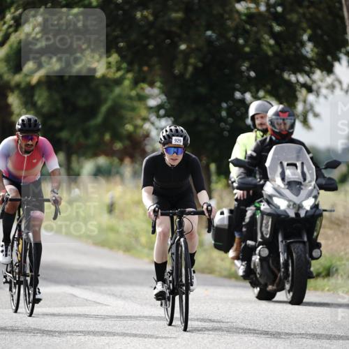 30.08.2026 - Elbe Triathlon Hamburg Michael Burmester http://msf.ph/oto/10070289 30.08.2026 09:53:48 Radfahren 632, 642, 833, 929 meine-sportfotos.de
