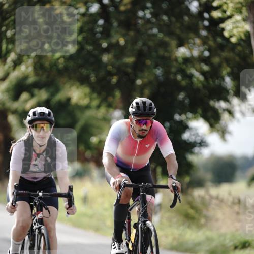 30.08.2026 - Elbe Triathlon Hamburg Michael Burmester http://msf.ph/oto/10070297 30.08.2026 09:53:49 Radfahren 531, 632, 642, 833, 929 meine-sportfotos.de