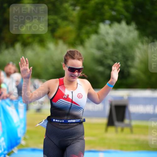 30.08.2026 - Elbe Triathlon Hamburg LAZAROV Photography http://msf.ph/oto/10070333 30.08.2026 12:51:54 Ziel 1759 meine-sportfotos.de