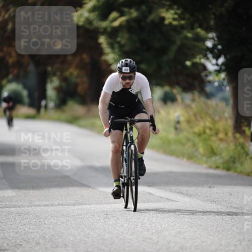 30.08.2026 - Elbe Triathlon Hamburg Michael Burmester http://msf.ph/oto/10070340 30.08.2026 09:54:19 Radfahren 362, 408, 560, 563 meine-sportfotos.de
