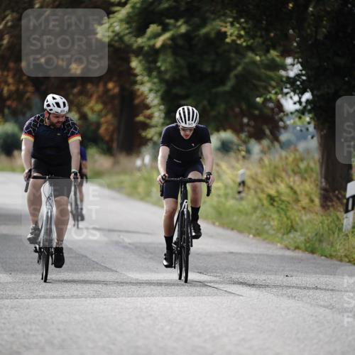 30.08.2026 - Elbe Triathlon Hamburg Michael Burmester http://msf.ph/oto/10070381 30.08.2026 09:54:47 Radfahren 400, 418, 541, 583, 648, 711, 911 meine-sportfotos.de