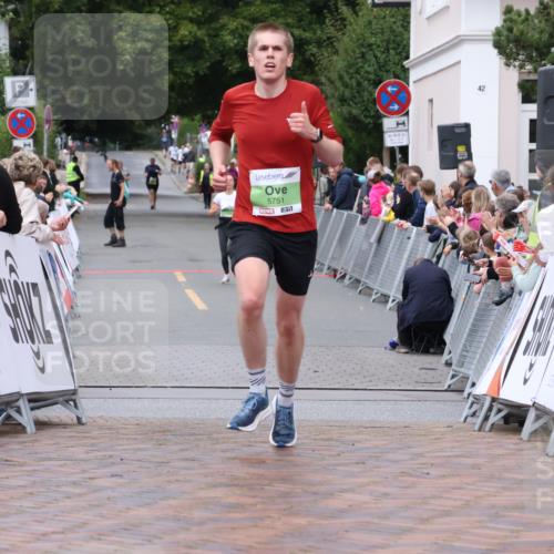 30.08.2026 - Blankeneser Heldenlauf Lena Gebhardt http://msf.ph/oto/10070420 30.08.2026 10:08:14 Ziel 5751 meine-sportfotos.de