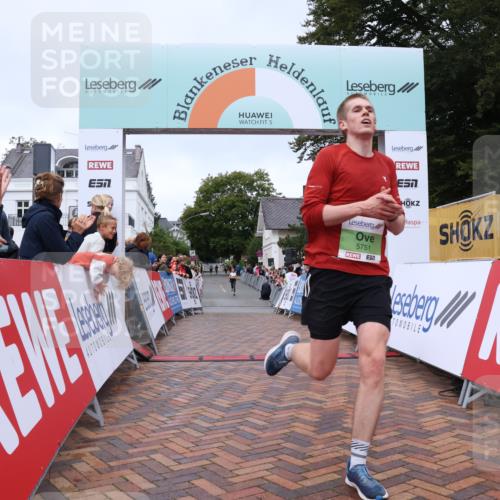30.08.2026 - Blankeneser Heldenlauf Lena Gebhardt http://msf.ph/oto/10070456 30.08.2026 10:08:16 Ziel 5751 meine-sportfotos.de