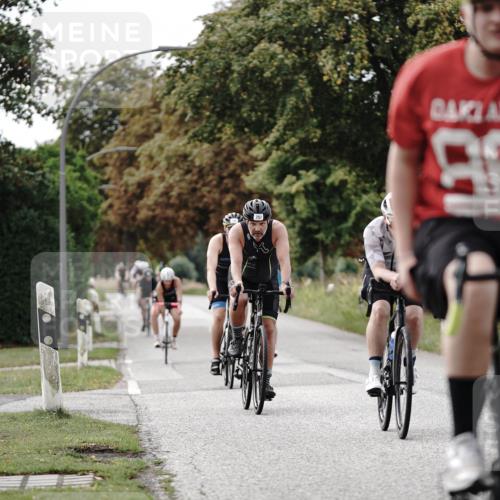 30.08.2026 - Elbe Triathlon Hamburg Michael Burmester http://msf.ph/oto/10070476 30.08.2026 09:55:46 Radfahren 352, 397, 479, 595, 621, 757, 820, 843 meine-sportfotos.de