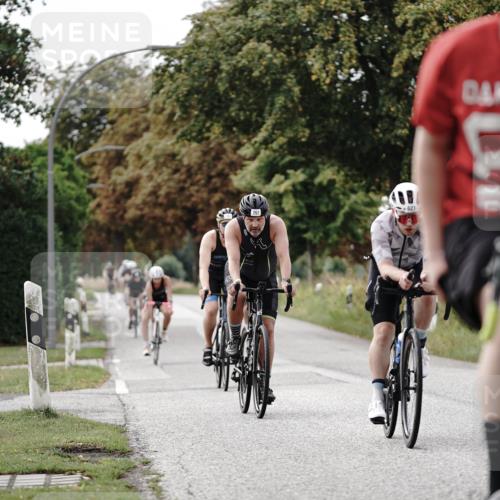 30.08.2026 - Elbe Triathlon Hamburg Michael Burmester http://msf.ph/oto/10070477 30.08.2026 09:55:46 Radfahren 352, 397, 479, 595, 621, 757, 820, 843 meine-sportfotos.de
