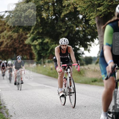 30.08.2026 - Elbe Triathlon Hamburg Michael Burmester http://msf.ph/oto/10070485 30.08.2026 09:55:50 Radfahren 352, 397, 410, 437, 576, 595, 757, 820, 843, 872 meine-sportfotos.de