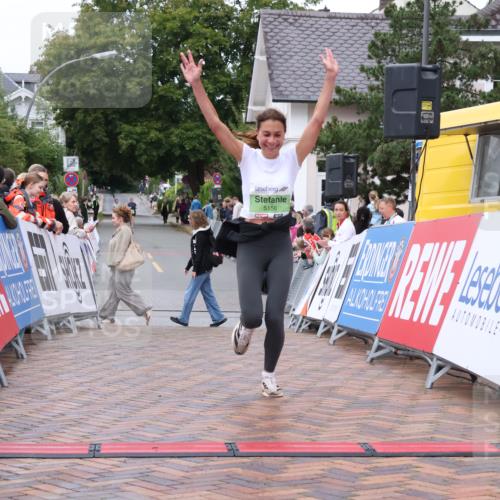 30.08.2026 - Blankeneser Heldenlauf Lena Gebhardt http://msf.ph/oto/10070490 30.08.2026 10:08:22 Ziel 5150, 5751 meine-sportfotos.de