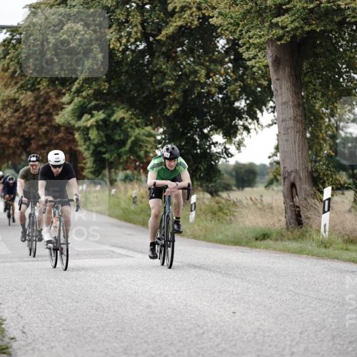 30.08.2026 - Elbe Triathlon Hamburg Michael Burmester http://msf.ph/oto/10070499 30.08.2026 09:55:55 Radfahren 397, 399, 410, 437, 576, 788, 872 meine-sportfotos.de