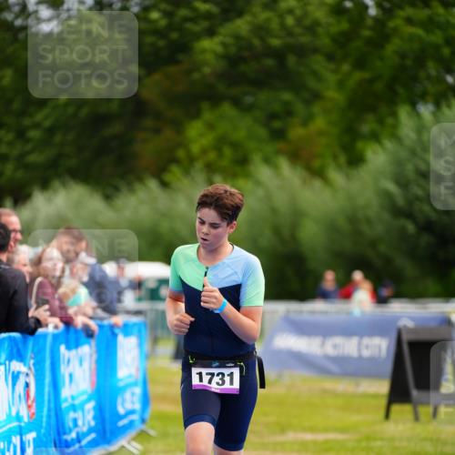 30.08.2026 - Elbe Triathlon Hamburg LAZAROV Photography http://msf.ph/oto/10070503 30.08.2026 12:53:17 Ziel 1731 meine-sportfotos.de