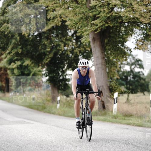 30.08.2026 - Elbe Triathlon Hamburg Michael Burmester http://msf.ph/oto/10070525 30.08.2026 09:56:04 Radfahren 581, 756, 902, 969 meine-sportfotos.de
