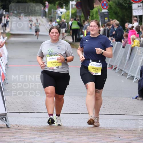 30.08.2026 - Blankeneser Heldenlauf Lena Gebhardt http://msf.ph/oto/10070529 30.08.2026 10:08:58 Ziel  meine-sportfotos.de