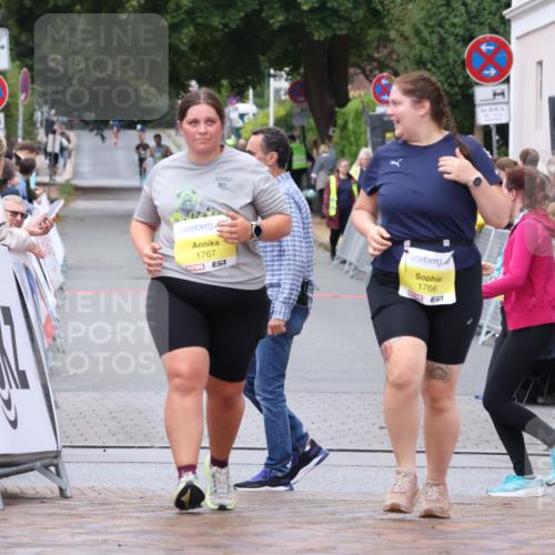 30.08.2026 - Blankeneser Heldenlauf Lena Gebhardt http://msf.ph/oto/10070547 30.08.2026 10:09:00 Ziel  meine-sportfotos.de