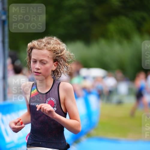 30.08.2026 - Elbe Triathlon Hamburg LAZAROV Photography http://msf.ph/oto/10070624 30.08.2026 12:53:56 Ziel 1761, 1833 meine-sportfotos.de