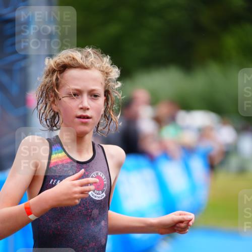 30.08.2026 - Elbe Triathlon Hamburg LAZAROV Photography http://msf.ph/oto/10070631 30.08.2026 12:53:56 Ziel 1761, 1833 meine-sportfotos.de