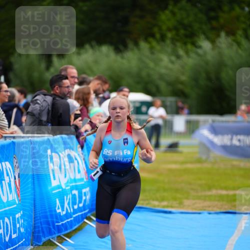 30.08.2026 - Elbe Triathlon Hamburg LAZAROV Photography http://msf.ph/oto/10070640 30.08.2026 12:54:01 Ziel 1761, 1855 meine-sportfotos.de
