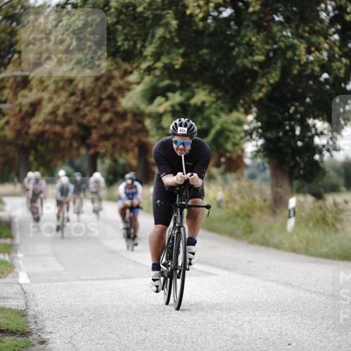 30.08.2026 - Elbe Triathlon Hamburg Michael Burmester http://msf.ph/oto/10070644 30.08.2026 09:57:19 Radfahren 261, 641, 665, 678, 698, 747, 810, 887, 1896 meine-sportfotos.de