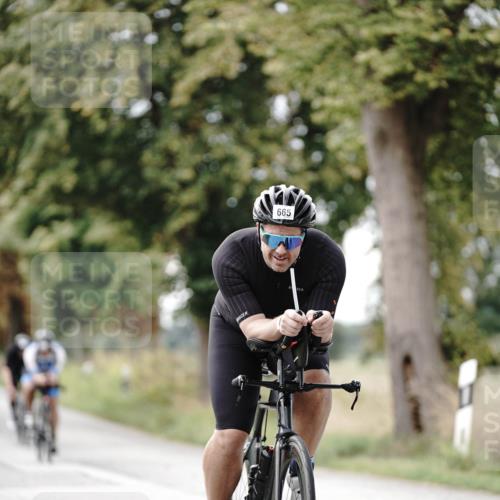 30.08.2026 - Elbe Triathlon Hamburg Michael Burmester http://msf.ph/oto/10070647 30.08.2026 09:57:20 Radfahren 261, 641, 665, 678, 698, 747, 810, 887, 1896 meine-sportfotos.de