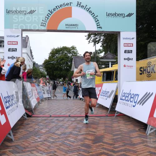 30.08.2026 - Blankeneser Heldenlauf Lena Gebhardt http://msf.ph/oto/10070648 30.08.2026 10:09:24 Ziel 5533 meine-sportfotos.de