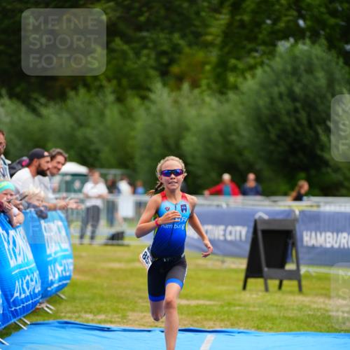 30.08.2026 - Elbe Triathlon Hamburg LAZAROV Photography http://msf.ph/oto/10070676 30.08.2026 12:54:06 Ziel 1855 meine-sportfotos.de