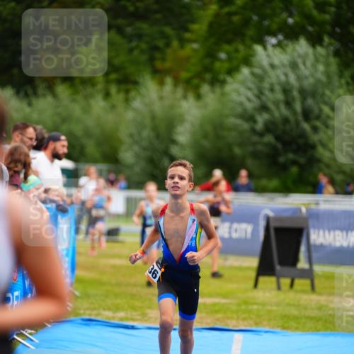 30.08.2026 - Elbe Triathlon Hamburg LAZAROV Photography http://msf.ph/oto/10070717 30.08.2026 12:54:20 Ziel 1758, 1836, 1857, 1864 meine-sportfotos.de