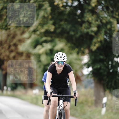 30.08.2026 - Elbe Triathlon Hamburg Michael Burmester http://msf.ph/oto/10070718 30.08.2026 09:57:57 Radfahren 446, 611, 838, 880, 938 meine-sportfotos.de