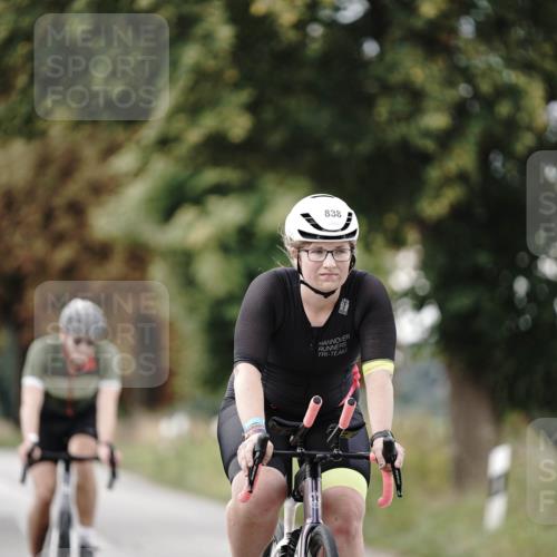 30.08.2026 - Elbe Triathlon Hamburg Michael Burmester http://msf.ph/oto/10070729 30.08.2026 09:58:05 Radfahren 403, 423, 785, 838, 880, 944 meine-sportfotos.de