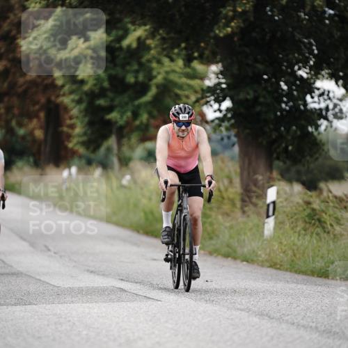 30.08.2026 - Elbe Triathlon Hamburg Michael Burmester http://msf.ph/oto/10070753 30.08.2026 09:58:14 Radfahren 403, 404, 429, 585, 590, 785, 897 meine-sportfotos.de