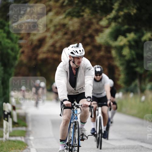 30.08.2026 - Elbe Triathlon Hamburg Michael Burmester http://msf.ph/oto/10070755 30.08.2026 09:58:15 Radfahren 404, 429, 585, 590, 785, 897 meine-sportfotos.de