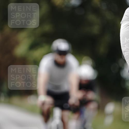 30.08.2026 - Elbe Triathlon Hamburg Michael Burmester http://msf.ph/oto/10070759 30.08.2026 09:58:17 Radfahren 404, 429, 585, 590, 603, 701, 722, 886 meine-sportfotos.de