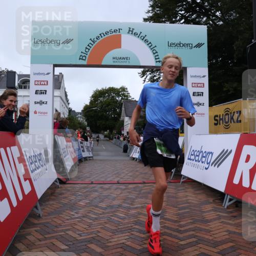 30.08.2026 - Blankeneser Heldenlauf Lena Gebhardt http://msf.ph/oto/10070776 30.08.2026 10:09:45 Ziel 5005, 5606, 5709 meine-sportfotos.de