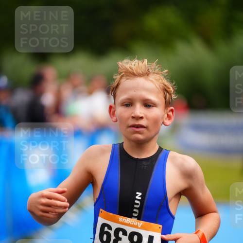 30.08.2026 - Elbe Triathlon Hamburg LAZAROV Photography http://msf.ph/oto/10070793 30.08.2026 12:54:48 Ziel 1839, 1880 meine-sportfotos.de