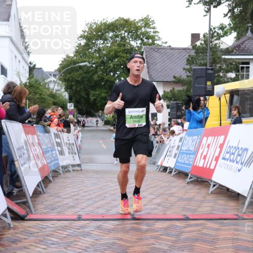 30.08.2026 - Blankeneser Heldenlauf Lena Gebhardt http://msf.ph/oto/10070798 30.08.2026 10:09:55 Ziel 5043 meine-sportfotos.de