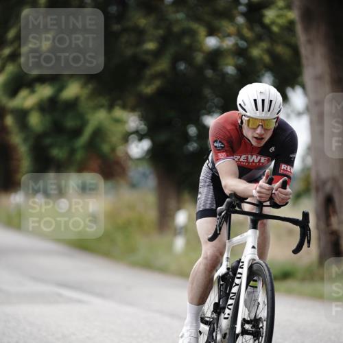 30.08.2026 - Elbe Triathlon Hamburg Michael Burmester http://msf.ph/oto/10070807 30.08.2026 09:58:40 Radfahren 417, 464, 503, 513, 526, 656, 746, 779, 950 meine-sportfotos.de