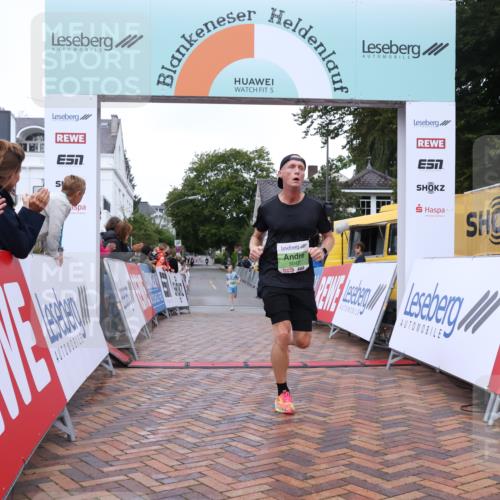 30.08.2026 - Blankeneser Heldenlauf Lena Gebhardt http://msf.ph/oto/10070808 30.08.2026 10:09:55 Ziel 5043 meine-sportfotos.de
