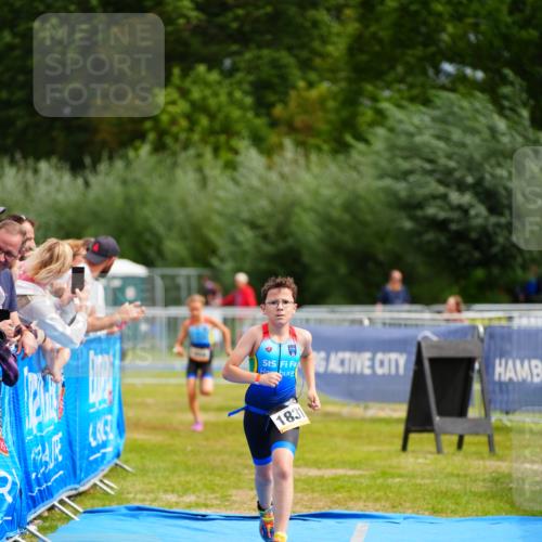 30.08.2026 - Elbe Triathlon Hamburg LAZAROV Photography http://msf.ph/oto/10070830 30.08.2026 12:55:15 Ziel 1831, 1856 meine-sportfotos.de