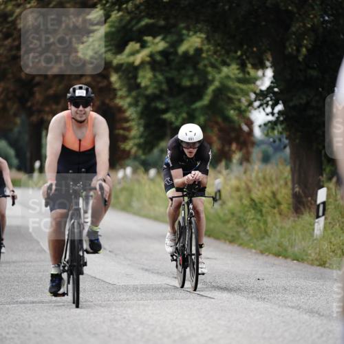 30.08.2026 - Elbe Triathlon Hamburg Michael Burmester http://msf.ph/oto/10070851 30.08.2026 09:59:03 Radfahren 299, 409, 491, 579, 580, 605, 664, 691, 718, 802 meine-sportfotos.de