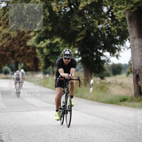 30.08.2026 - Elbe Triathlon Hamburg Michael Burmester http://msf.ph/oto/10070902 30.08.2026 09:59:20 Radfahren 452, 667, 750, 918 meine-sportfotos.de