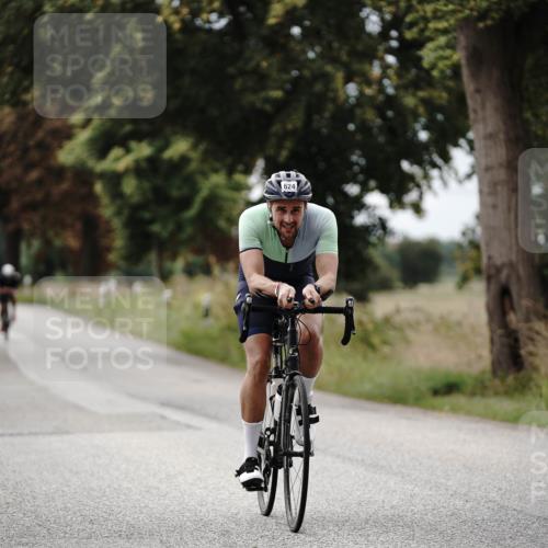 30.08.2026 - Elbe Triathlon Hamburg Michael Burmester http://msf.ph/oto/10070927 30.08.2026 09:59:36 Radfahren 331, 608, 624, 655, 863 meine-sportfotos.de