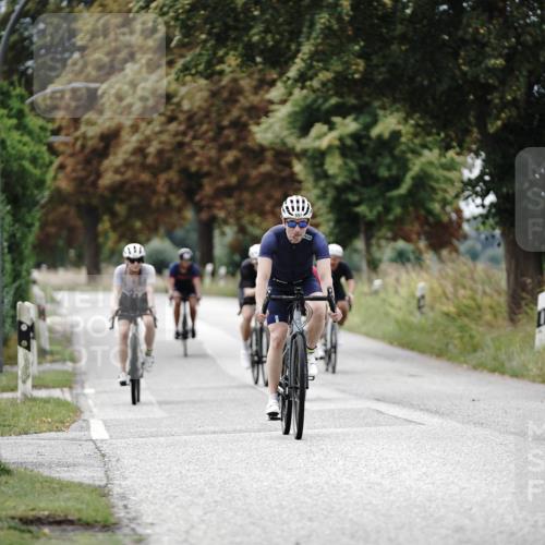 30.08.2026 - Elbe Triathlon Hamburg Michael Burmester http://msf.ph/oto/10070965 30.08.2026 09:59:59 Radfahren 248, 394, 467, 547, 697, 874, 900, 947, 958 meine-sportfotos.de