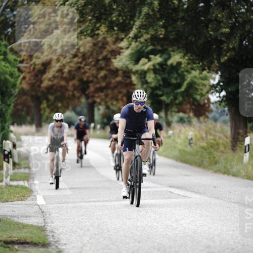 30.08.2026 - Elbe Triathlon Hamburg Michael Burmester http://msf.ph/oto/10070966 30.08.2026 09:59:59 Radfahren 248, 394, 467, 547, 697, 874, 900, 947, 958 meine-sportfotos.de