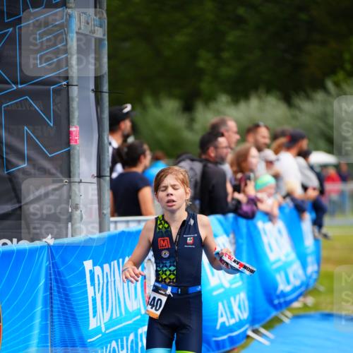 30.08.2026 - Elbe Triathlon Hamburg LAZAROV Photography http://msf.ph/oto/10070978 30.08.2026 12:55:41 Ziel 1840, 1844 meine-sportfotos.de