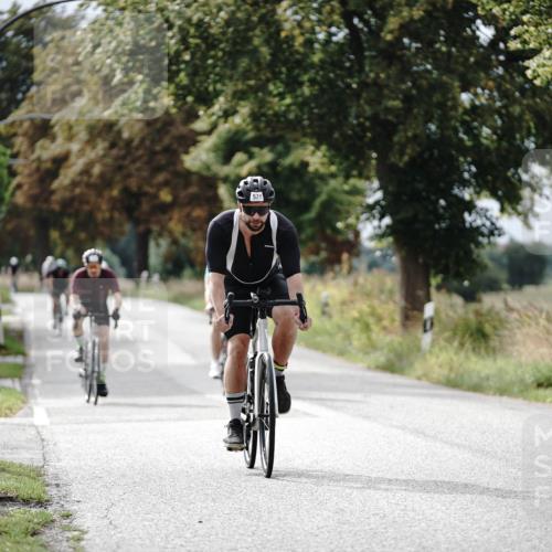 30.08.2026 - Elbe Triathlon Hamburg Michael Burmester http://msf.ph/oto/10070983 30.08.2026 10:00:30 Radfahren 510, 571, 638, 898, 931 meine-sportfotos.de