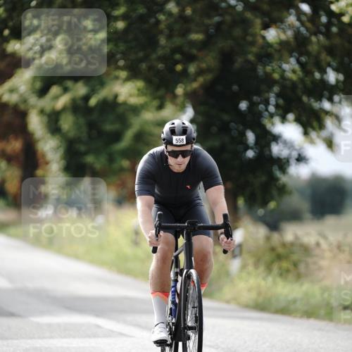 30.08.2026 - Elbe Triathlon Hamburg Michael Burmester http://msf.ph/oto/10071028 30.08.2026 10:00:52 Radfahren 558, 869 meine-sportfotos.de