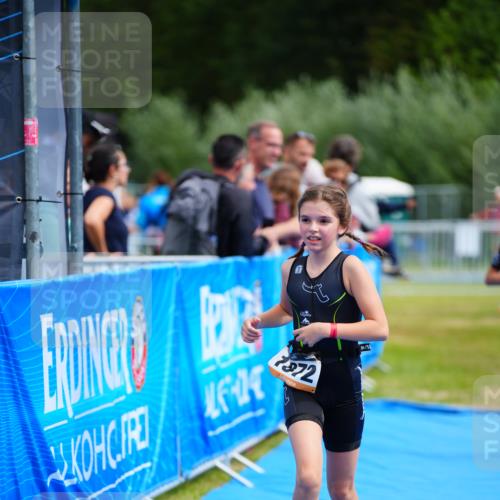 30.08.2026 - Elbe Triathlon Hamburg LAZAROV Photography http://msf.ph/oto/10071052 30.08.2026 12:56:16 Ziel 1834 meine-sportfotos.de