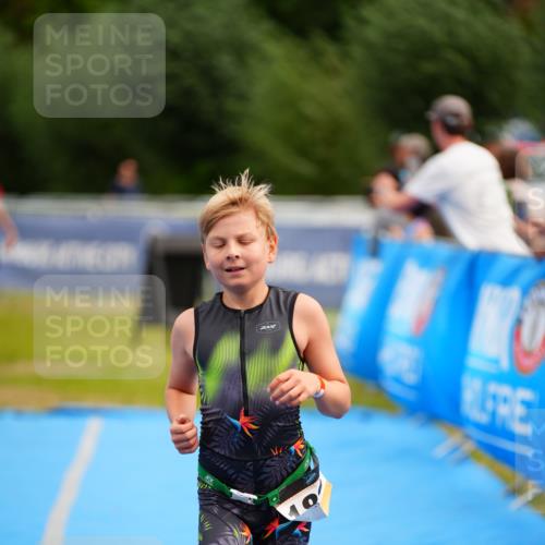 30.08.2026 - Elbe Triathlon Hamburg LAZAROV Photography http://msf.ph/oto/10071103 30.08.2026 12:56:49 Ziel 1835, 1848 meine-sportfotos.de
