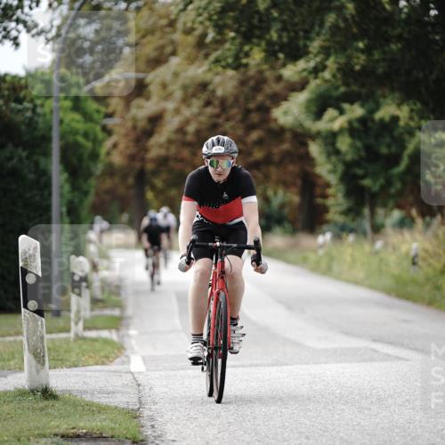 30.08.2026 - Elbe Triathlon Hamburg Michael Burmester http://msf.ph/oto/10071117 30.08.2026 10:01:43 Radfahren 546, 566, 620, 651, 975 meine-sportfotos.de