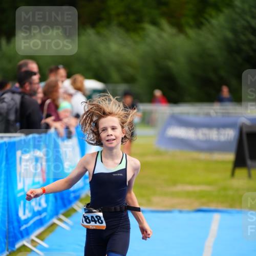 30.08.2026 - Elbe Triathlon Hamburg LAZAROV Photography http://msf.ph/oto/10071126 30.08.2026 12:56:53 Ziel 1608, 1848 meine-sportfotos.de