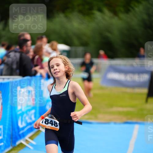 30.08.2026 - Elbe Triathlon Hamburg LAZAROV Photography http://msf.ph/oto/10071130 30.08.2026 12:56:53 Ziel 1608, 1848 meine-sportfotos.de